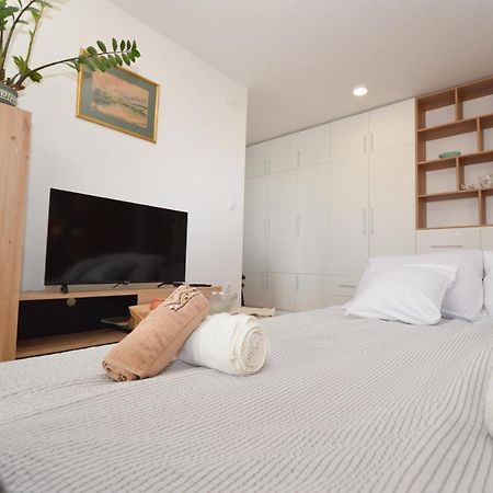Shine24 - Spacious And Bright Apartment - New Novi Sad Exterior foto