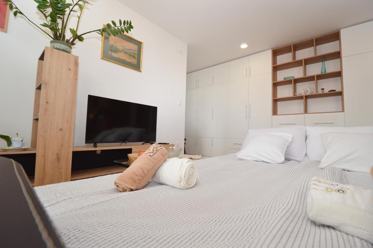 Shine24 - Spacious And Bright Apartment - New Novi Sad Exterior foto