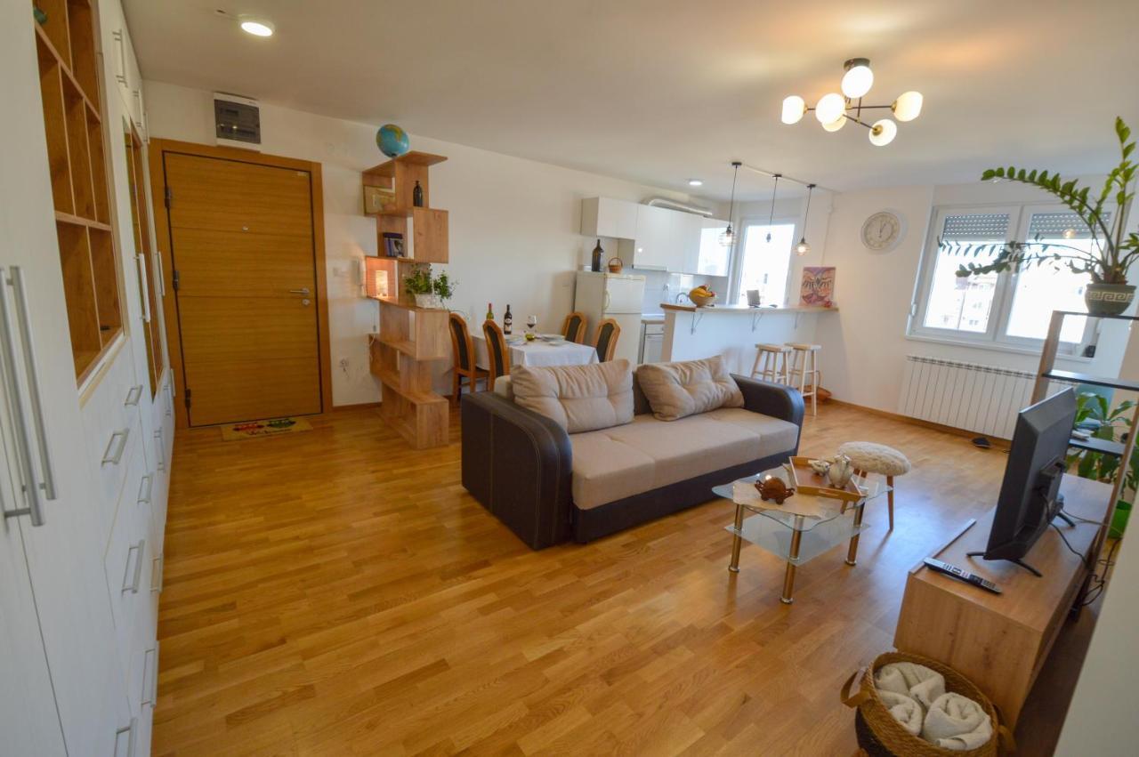 Shine24 - Spacious And Bright Apartment - New Novi Sad Exterior foto